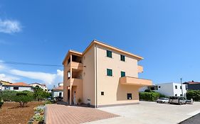 Apartments Robi